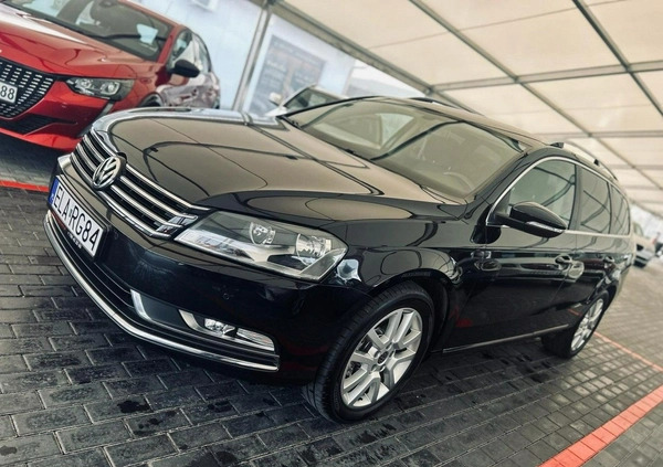 Volkswagen Passat cena 29900 przebieg: 230000, rok produkcji 2012 z Bieruń małe 704